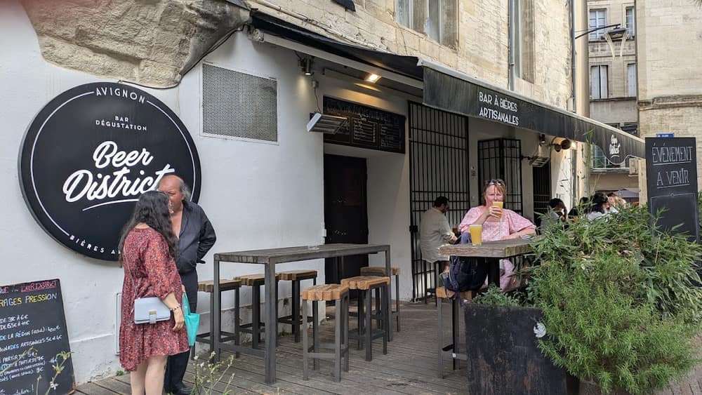 Photo du bar Beer District Avignon