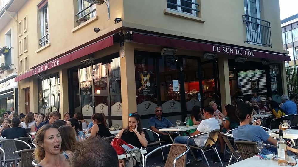 Photo du bar Le Son du Cor