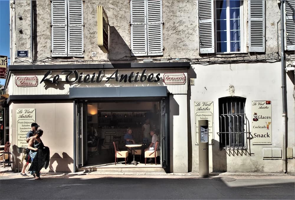 Photo du bar Le Vieil Antibes
