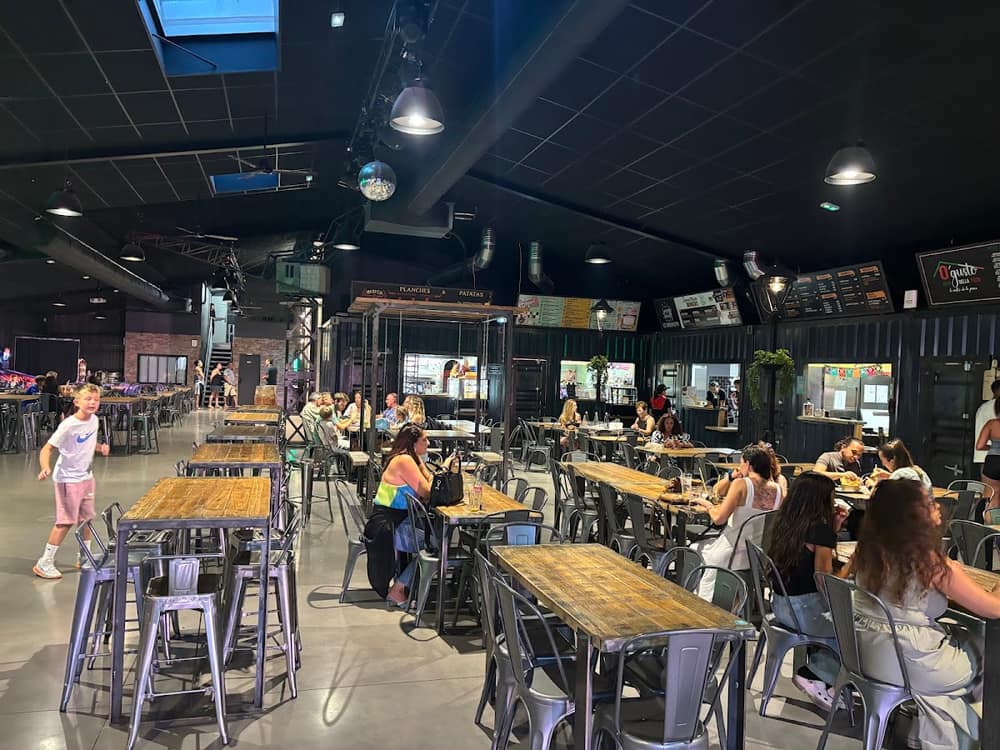 Photo du bar OCargo Food Court Fréjus