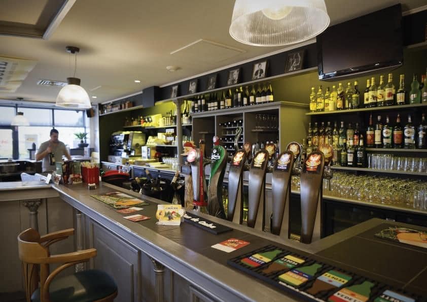 Photo du bar Restaurant-Seven Hills