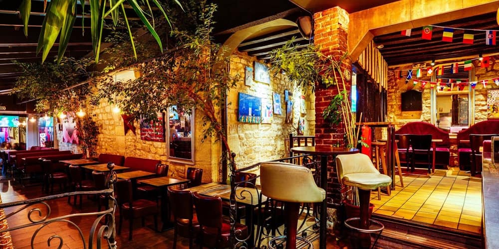 Photo du bar Rosie's Smokehouse BBQ | Sports Bar