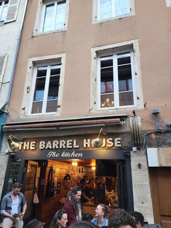 Photo du bar The Barrel House